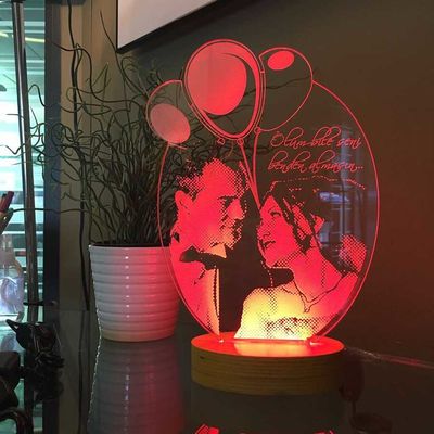 Kişiye Özel Resimli Balonlu Oval 3D Lamba